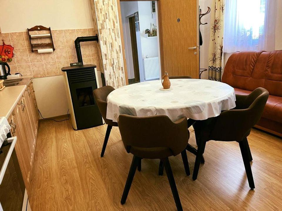 Turul -Kuca Za Odmor- Διαμέρισμα Korod Εξωτερικό φωτογραφία